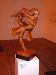 Serie Isadora Duncan. En madera de África.